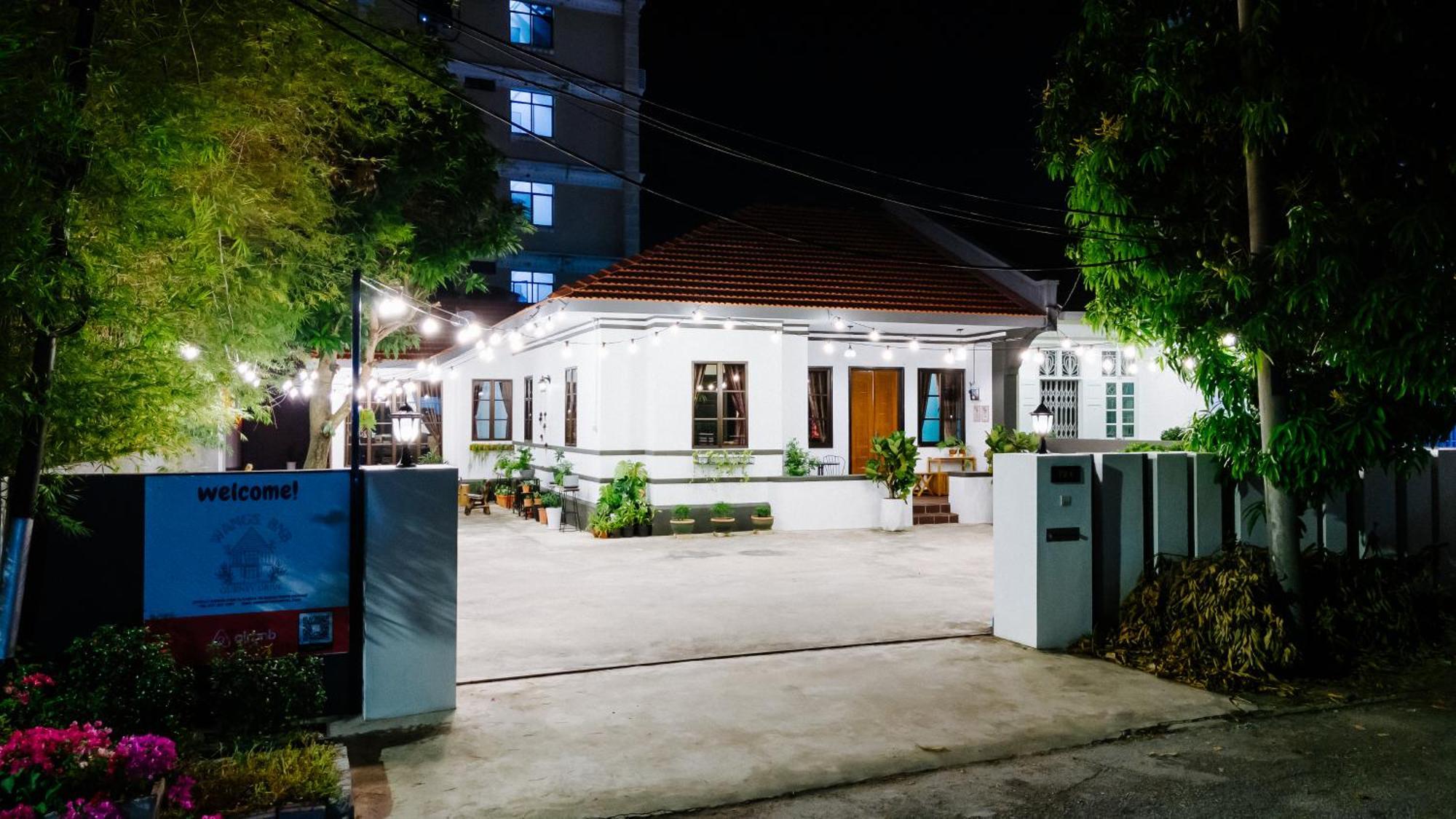 Wang'S Bnb 4 Bedrooms Villa 乔治敦 外观 照片