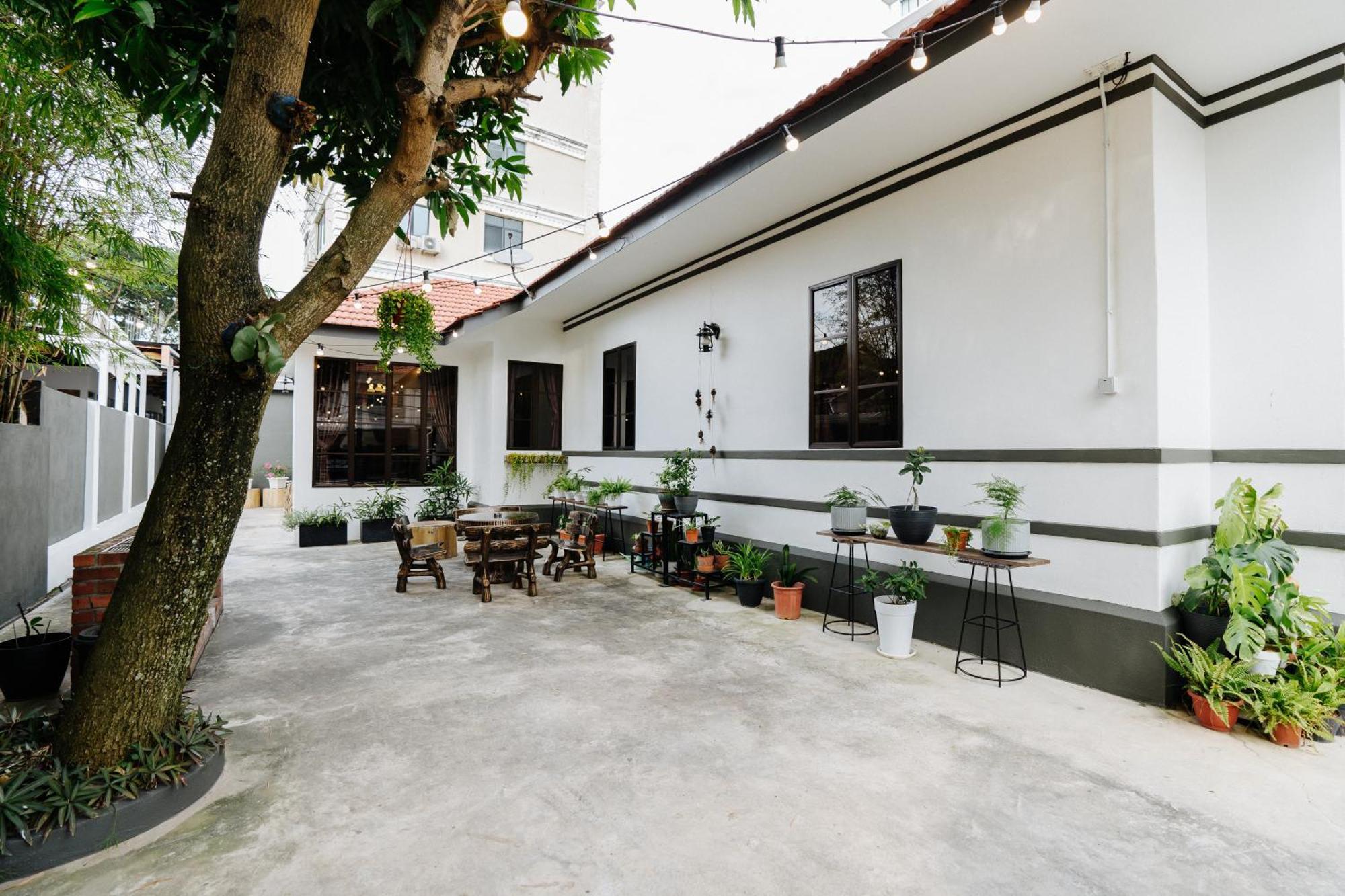 Wang'S Bnb 4 Bedrooms Villa 乔治敦 外观 照片