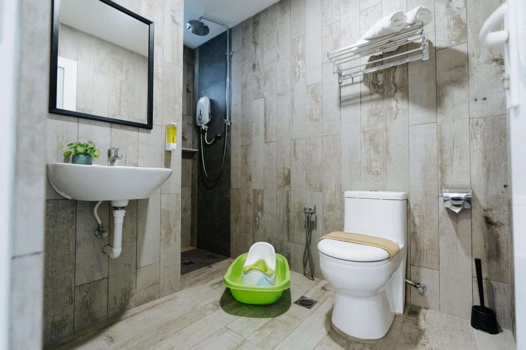 Wang'S Bnb 4 Bedrooms Villa 乔治敦 外观 照片