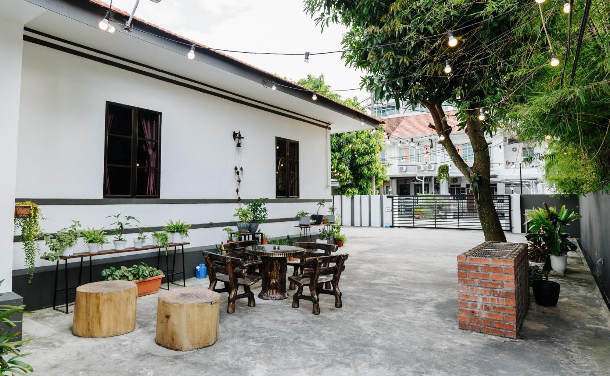 Wang'S Bnb 4 Bedrooms Villa 乔治敦 外观 照片